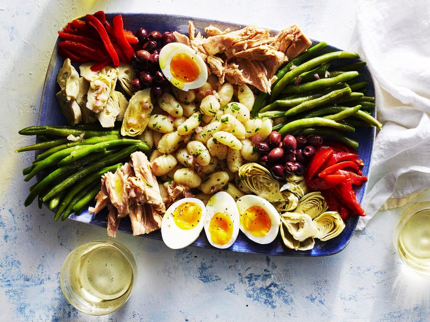Somonlu Niçoise Salatası Tarifi 