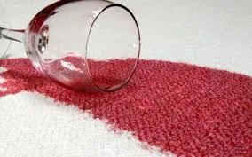 Halıda Kırmızı Şarap Lekeleri: Kolay Giderme Yöntemleri