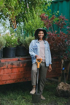 Kendi Bitki Saksınızı Evde Yapmanın Adım Adım Kılavuzu